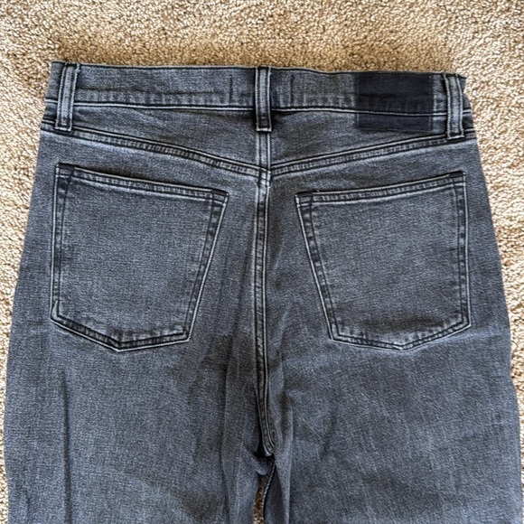 Abercrombie and Fitch Mom High Rise Jeans Black/Grey - Picture 7 of 11